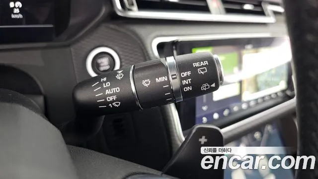 Land Rover Range Rover Velar 2019 — фото 14