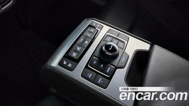 Genesis G80 2018 — фото 17