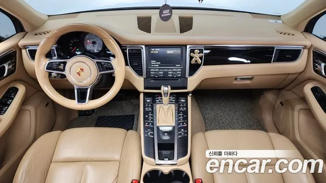 Porsche Macan 2015 — фото 7
