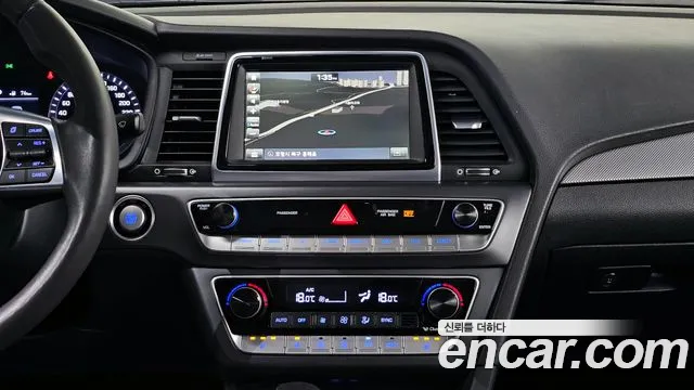 Hyundai Sonata 2018 — фото 16