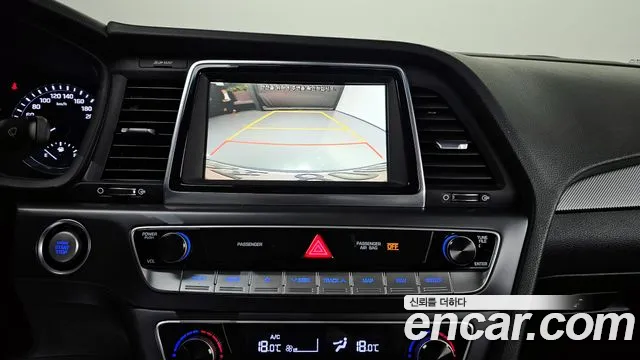 Hyundai Sonata 2018 — фото 17