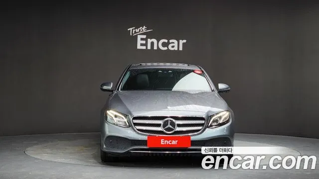 Mercedes-Benz E-Class 2017 — фото 3