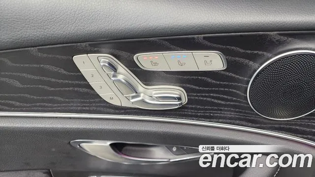 Mercedes-Benz E-Class 2017 — фото 14