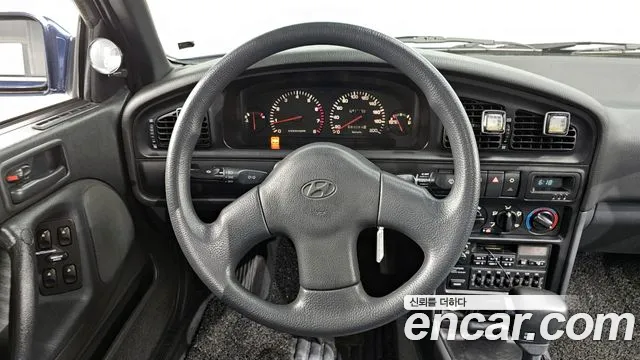 Hyundai Elantra 1994 — фото 13