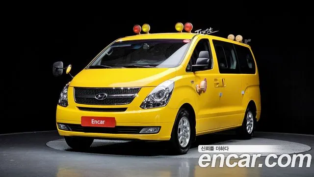 Hyundai Starex 2015 — фото 1