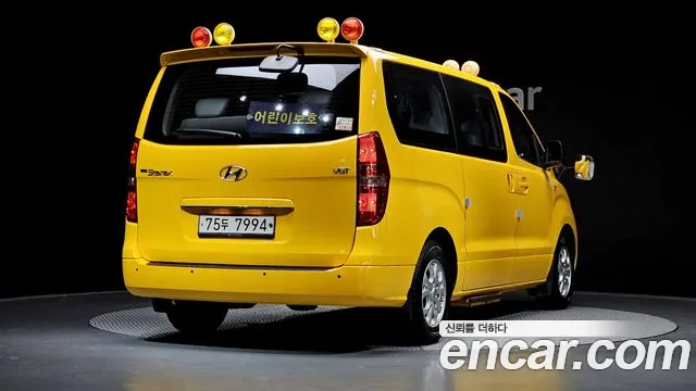 Hyundai Starex 2015 — фото 2