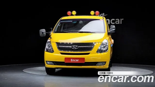 Hyundai Starex 2015 — фото 3