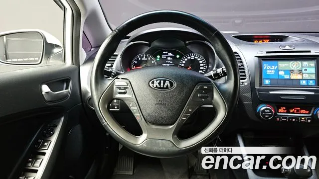 Kia K3 2015 — фото 13
