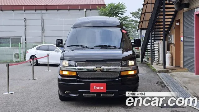 Chevrolet Express Van 2017 — фото 3