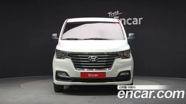 Hyundai Starex 2019 — фото 3