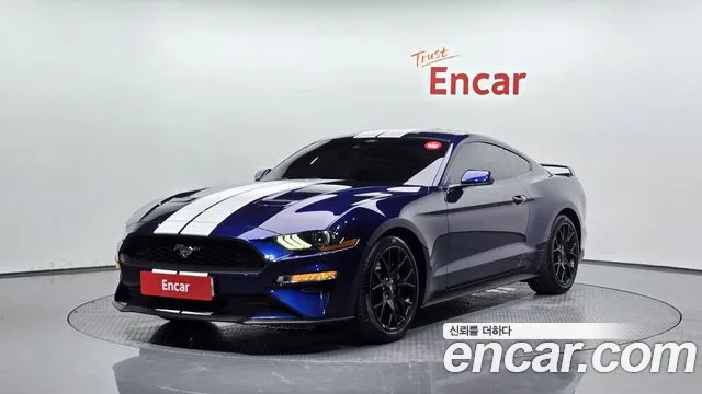 Ford Mustang 2020 — фото 1