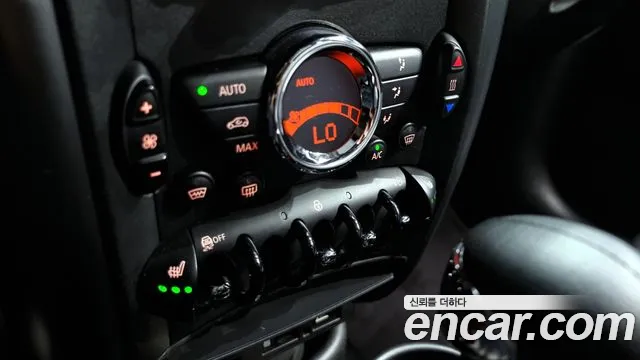 Mini Countryman 2015 — фото 16