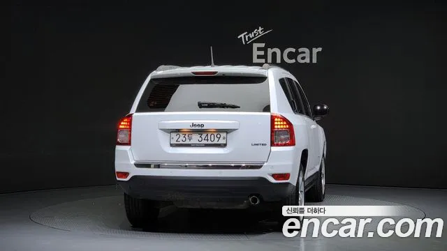 Jeep Compass 2013 — фото 4