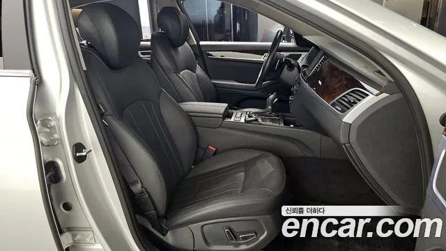 Hyundai Genesis 2015 — фото 10