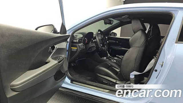 Hyundai Veloster 2019 — фото 10
