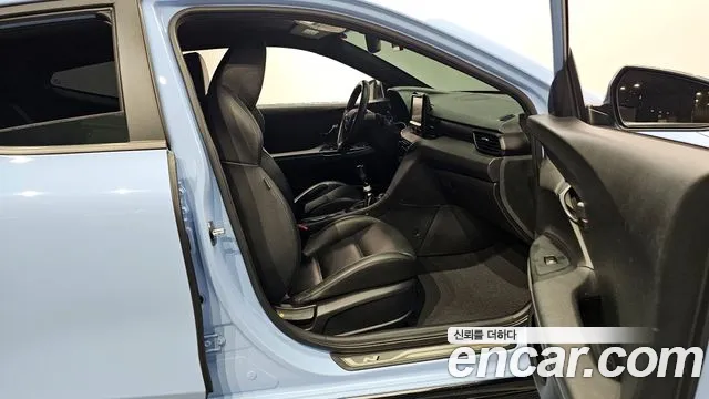 Hyundai Veloster 2019 — фото 11