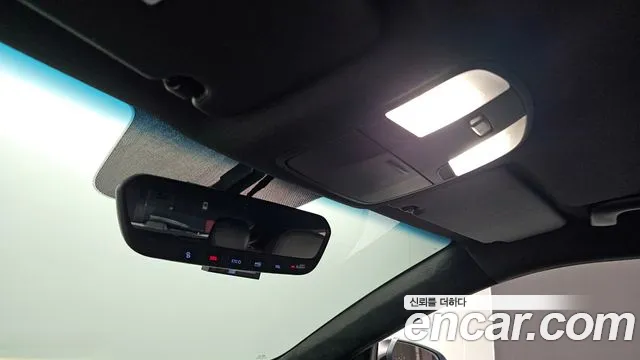 Hyundai Veloster 2019 — фото 18