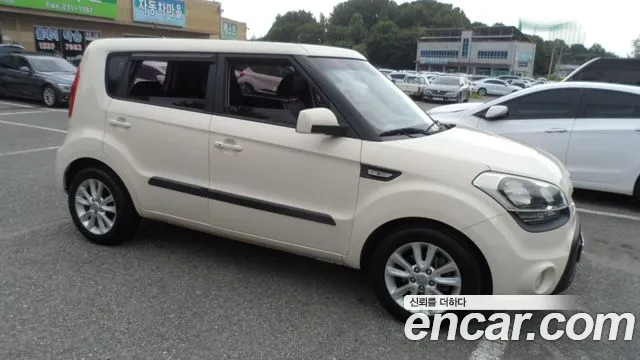 Kia Soul 2012 — фото 2