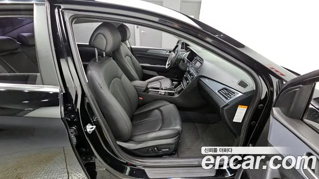 Hyundai Sonata 2016 — фото 13