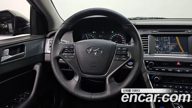 Hyundai Sonata 2016 — фото 16