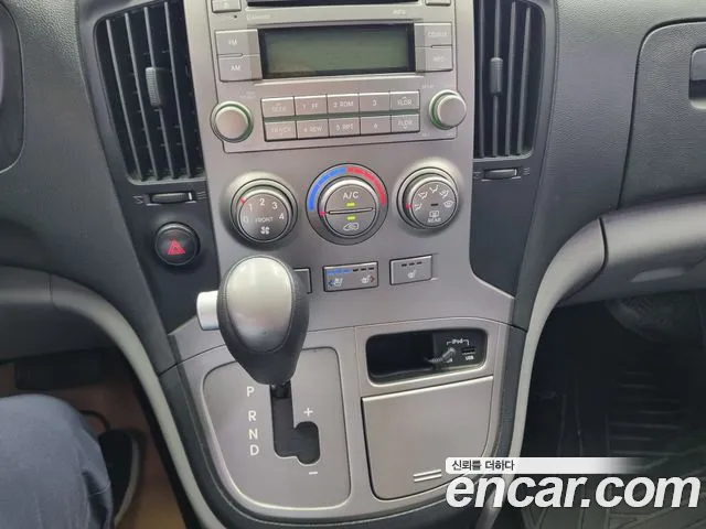 Hyundai Starex 2016 — фото 10