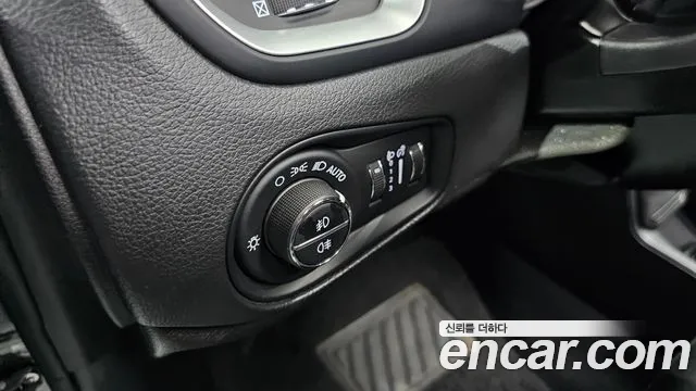 Jeep Renegade 2021 — фото 19