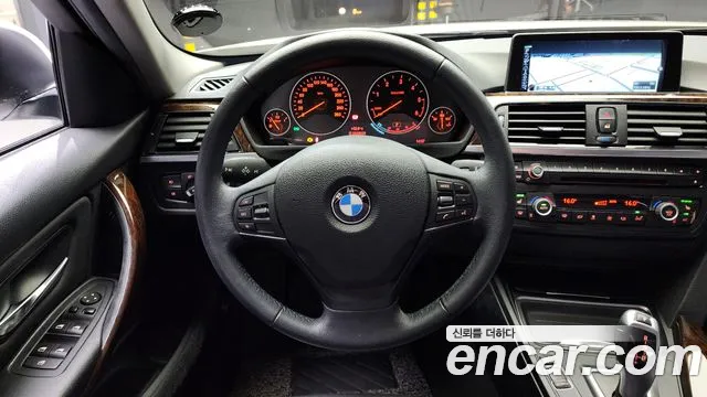 BMW 3-Series 2015 — фото 13