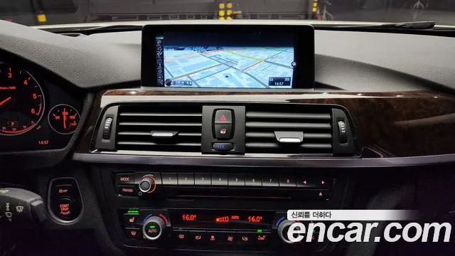 BMW 3-Series 2015 — фото 14