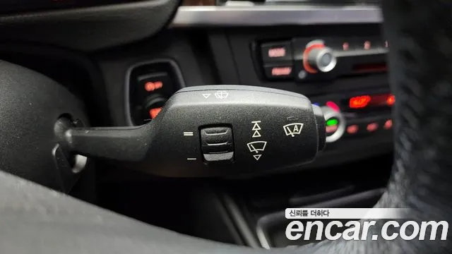 BMW 3-Series 2015 — фото 18