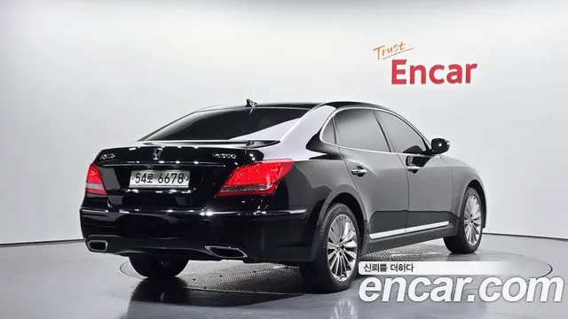 Hyundai Equus 2012 — фото 2