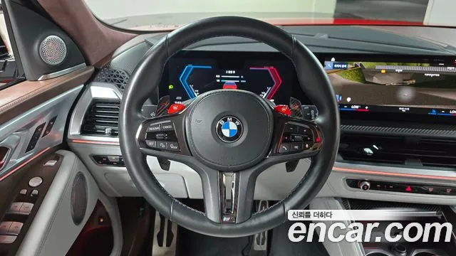 BMW XM 2023 — фото 13
