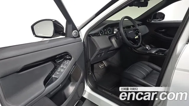 Land Rover Range Rover Evoque 2024 — фото 10