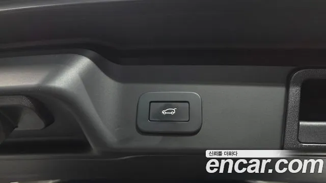 Land Rover Range Rover Evoque 2024 — фото 19