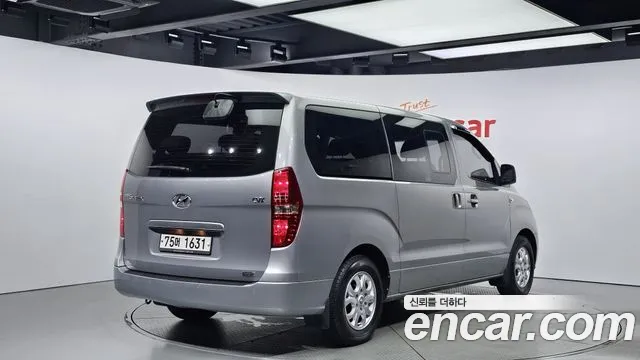 Hyundai Starex 2014 — фото 2