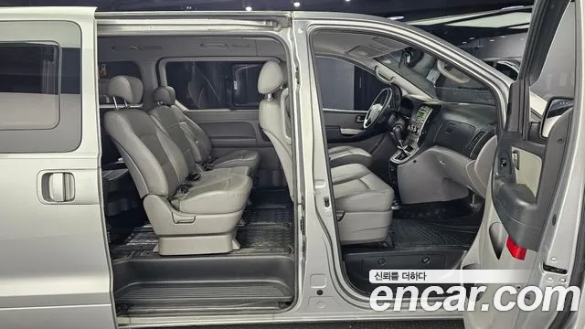 Hyundai Starex 2014 — фото 12