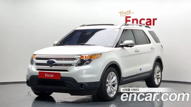 Ford Explorer 2015 — фото 1
