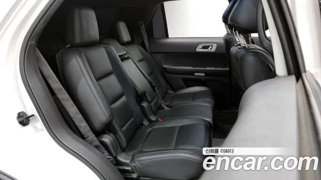 Ford Explorer 2015 — фото 12