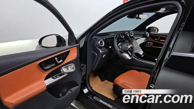 Mercedes-Benz GLC-Class 2025 — фото 10