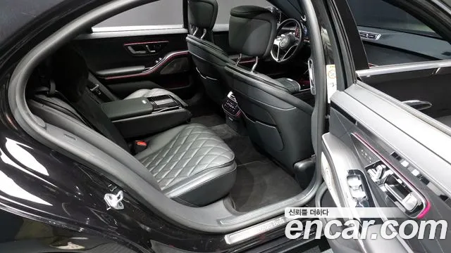 Mercedes-Benz S-Class 2023 — фото 12