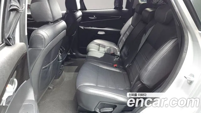 Kia Sorento 2019 — фото 11