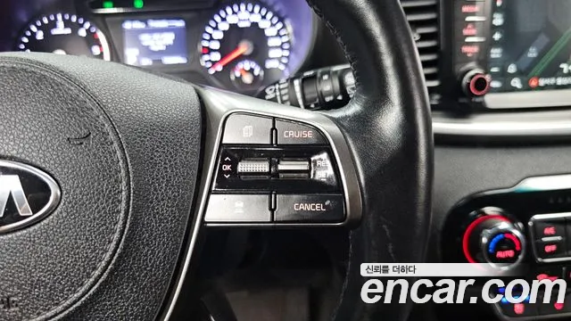 Kia Sorento 2019 — фото 16