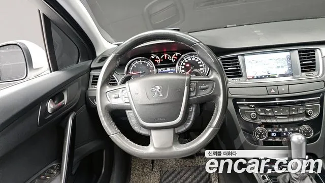 Peugeot 508 2014 — фото 13