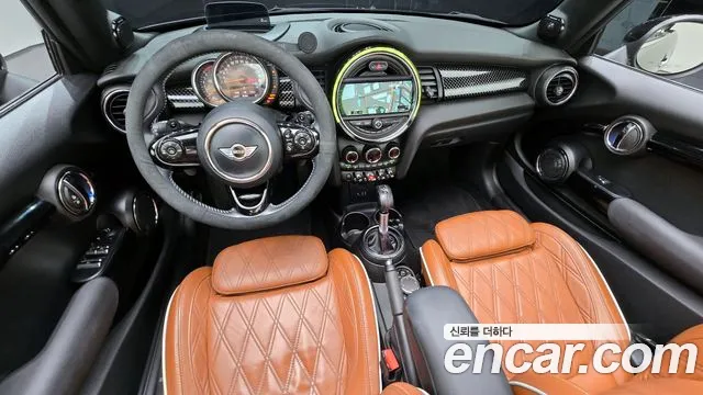 Mini Cooper Convertible 2017 — фото 7