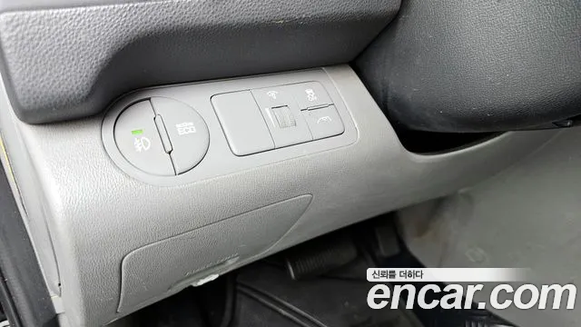 Hyundai Starex 2016 — фото 13