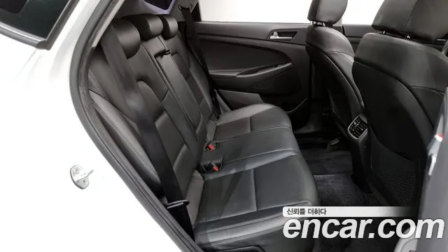 Hyundai Tucson 2019 — фото 12