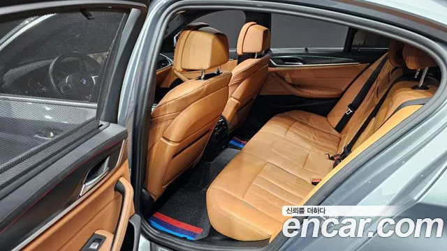 BMW 5-Series 2023 — фото 12