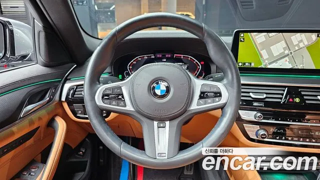 BMW 5-Series 2023 — фото 13
