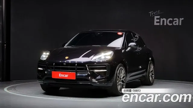Porsche Macan 2021 — фото 1