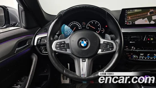 BMW 5-Series 2019 — фото 13