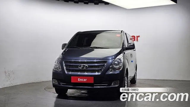 Hyundai Starex 2017 — фото 3